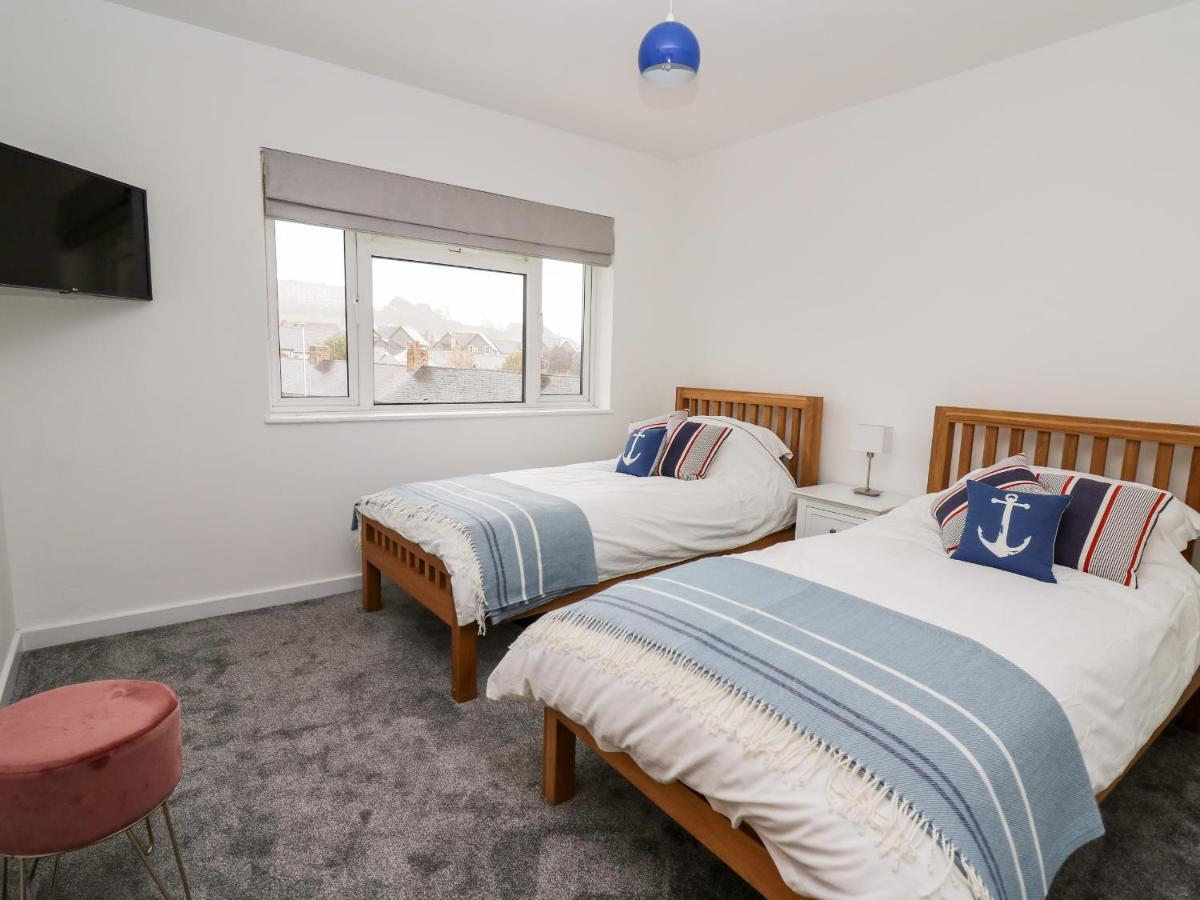 Ty Melyn Villa Aberystwyth Bagian luar foto