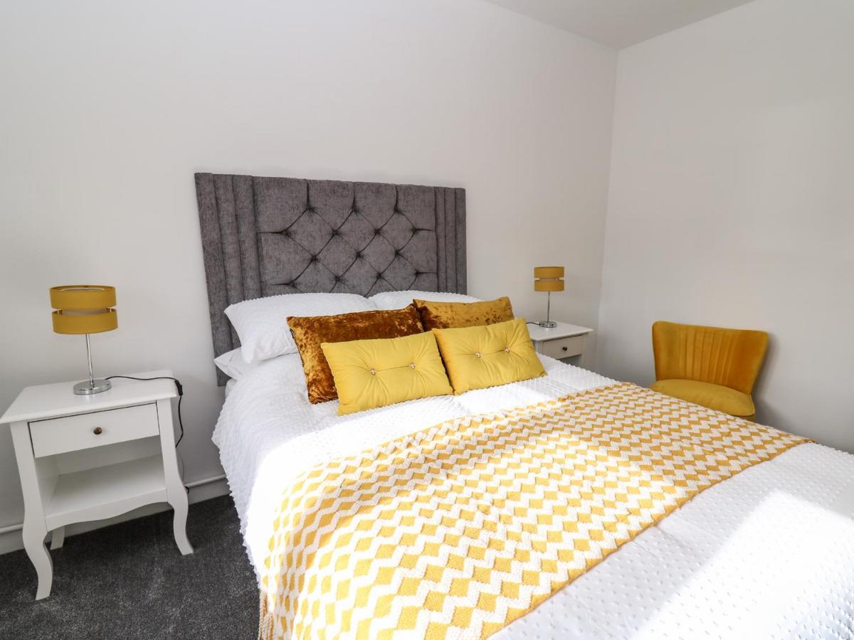 Ty Melyn Villa Aberystwyth Bagian luar foto